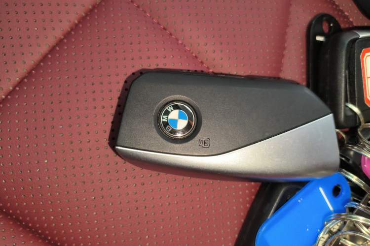 Used BMW 5 Series 2025 525Li M Sport Package Vehicle Key