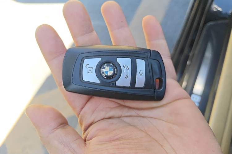 Used BMW 5 Series 2013 520Li Elegant Edition
