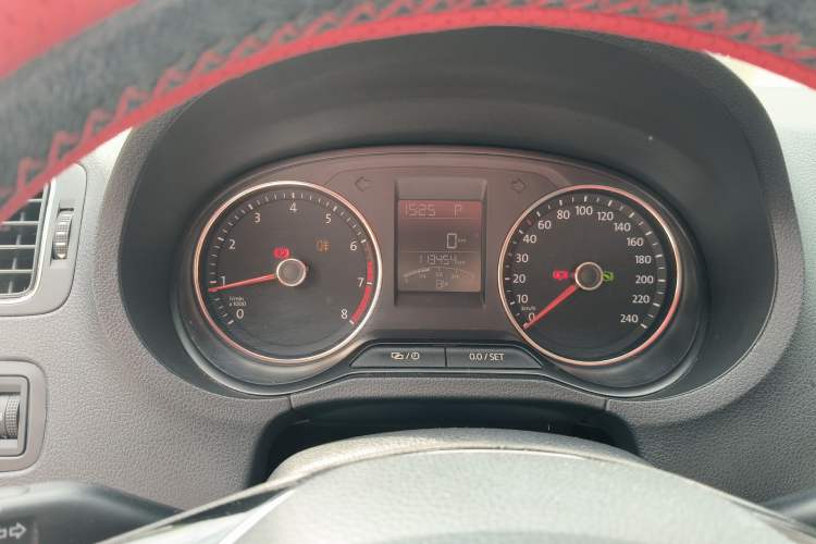 Used Volkswagen Polo 2016 1.6L Automatic Comfort Model Instrument Cluster