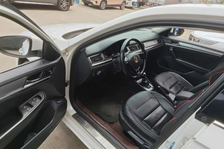 Used Volkswagen Bora 2017 1.6L Automatic Comfort Model