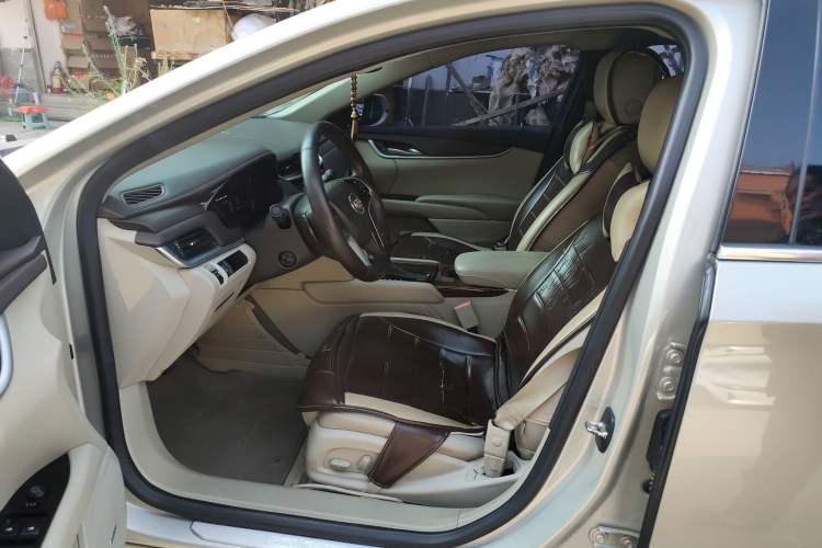 Used Cadillac XTS 2014 28T Comfort Version
