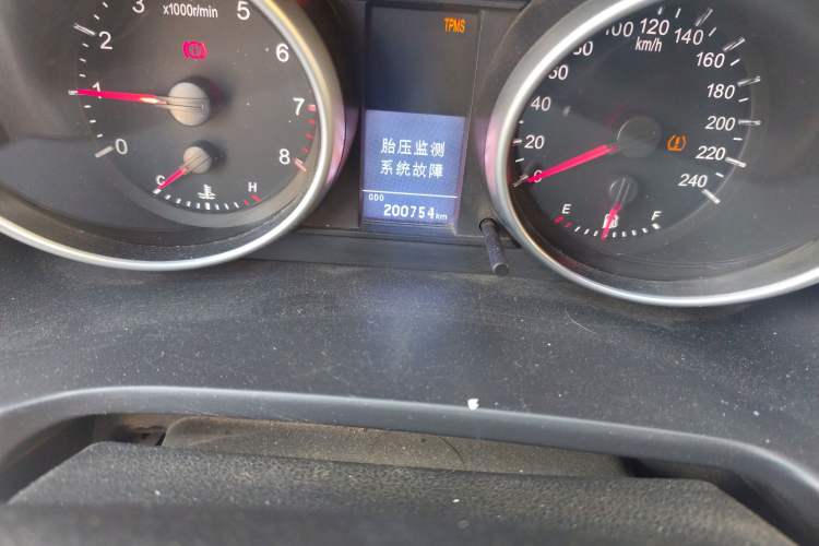 Used Haval H6 2014 Upgraded Model 1.5T Manual Two-Wheel Drive Elite Version
