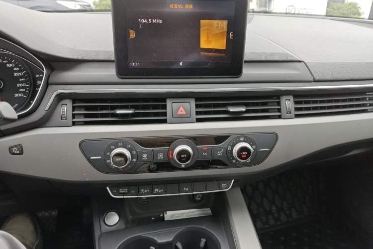 Used Audi A4L 2018 30th Anniversary Edition 40 TFSI Trendy Model