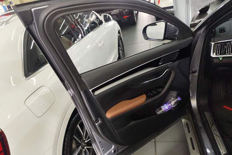 Used BYD Song PLUS New Energy 2021 DM-i 100KM Four-Wheel Drive Flagship PLUS
