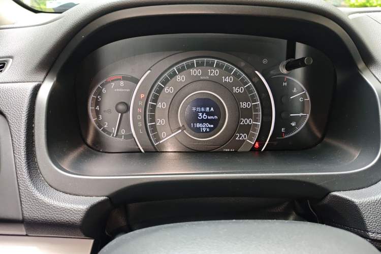 Used Honda CR-V 2015 2.4L two-wheel drive luxury version Instrument Cluster