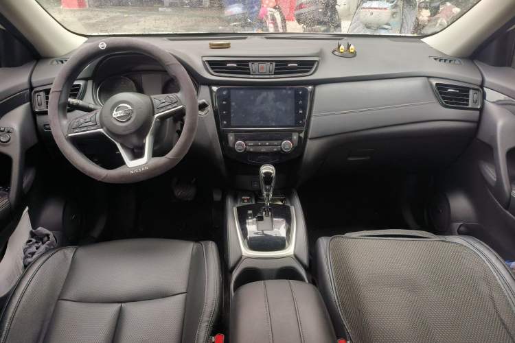 Used Nissan X-Trail 2019 2.5L CVT Smart Connect Leading Edition 4WD
