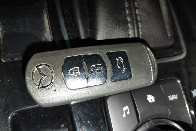 Used Mazda Atenza 2021 2.0L Blue Sky Luxury Edition