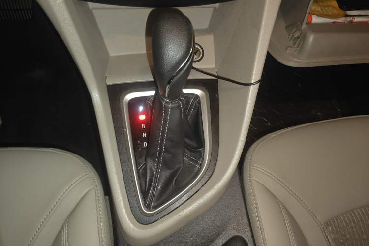 Used Buick GT 2016 15N Automatic Elite Edition Gear Lever