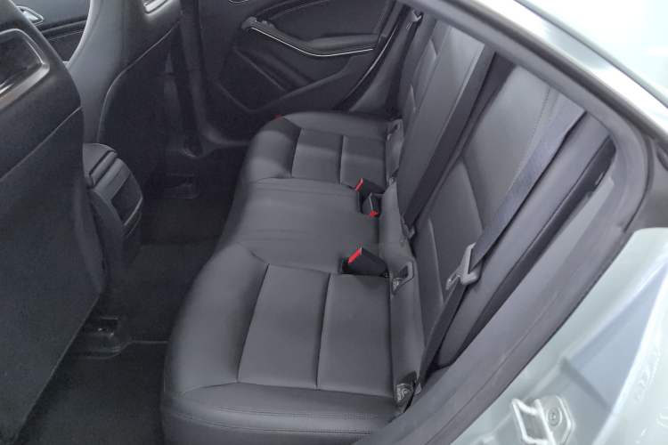 Used Mercedes-Benz CLA 2015 CLA 200
