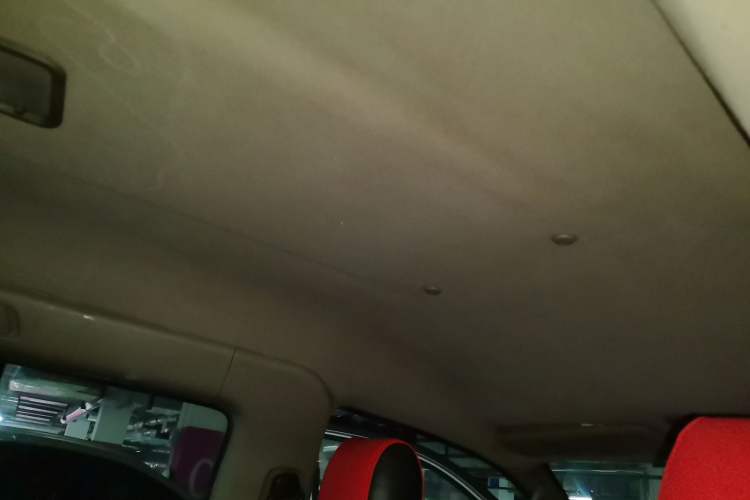 Used FORTHING Lingzhi 2015 V3 1.5L 7-seat Standard Model
