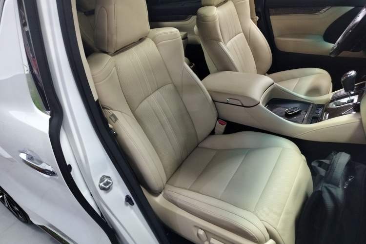 Used Toyota Vellfire 2023 Crown Dual-Engine 2.5L HV Ultimate Edition