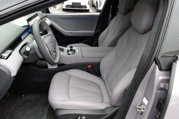 Used XPeng P7+ 2026 Model, Range-Extended 1550 Max Flagship Edition
