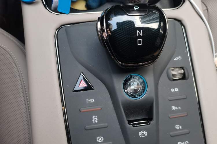 Used BYD Han 2024 DM-i Glory Edition 121KM Prestige Model
