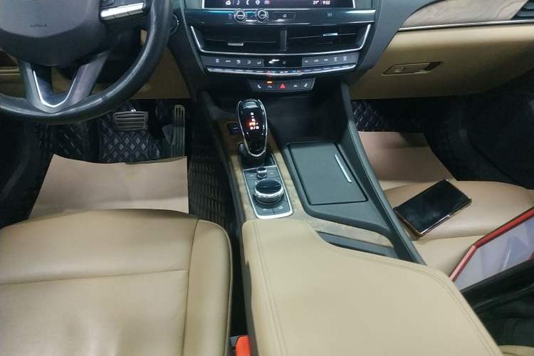 Used Cadillac CT5 2021 28T Prestige Edition Gear Lever