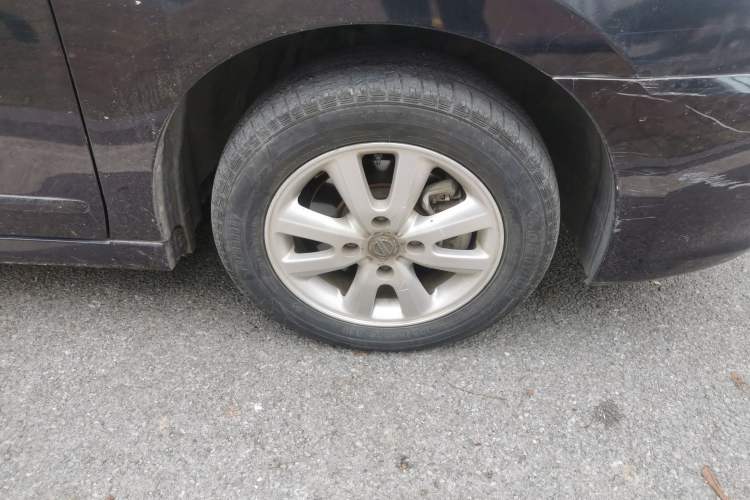 Used Nissan Sylphy 2012 Classic 1.6XE Automatic Comfort Edition Right Front Wheel Hub