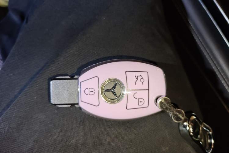 Used Mercedes-Benz GLC 2016 GLC 260 4MATIC Luxury Model