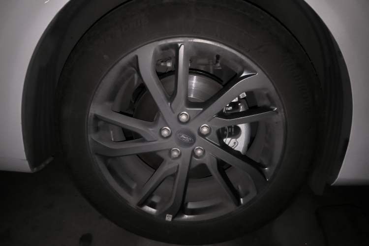 Used Ford Mondeo 2025 2.0T EcoBoost Luxury Version
