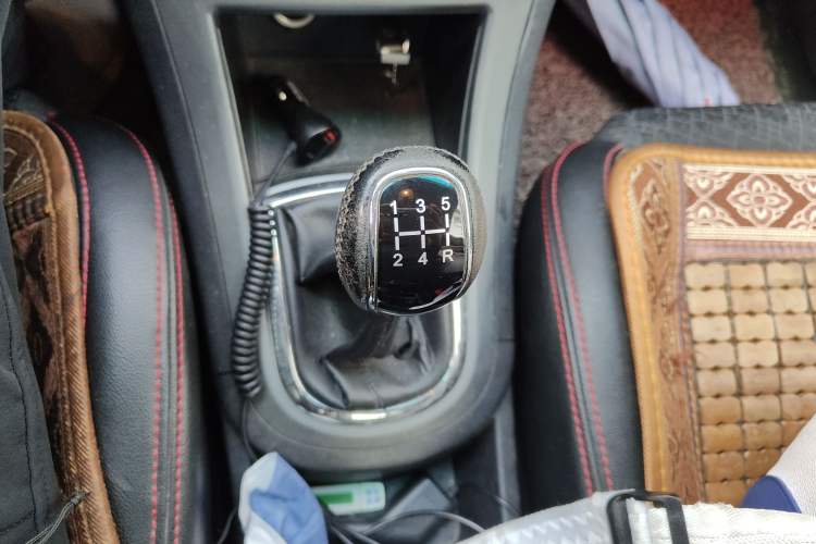 Used Cowin C3R 2015 1.5L Manual Gold Diamond Edition