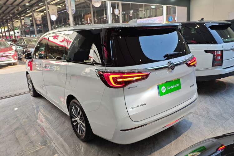 Used Buick GL8 2022 ES Landtrek 653T Comfort Edition