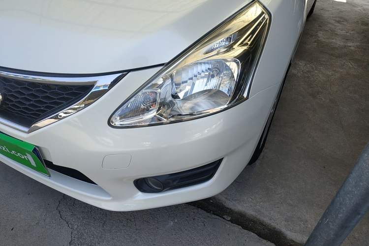 Used Nissan Tiida 2011 1.6L CVT Smart Version