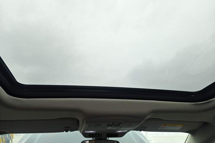 Used Buick Envision 2020 Encore S 652T Two-Wheel Drive Luxury Model
