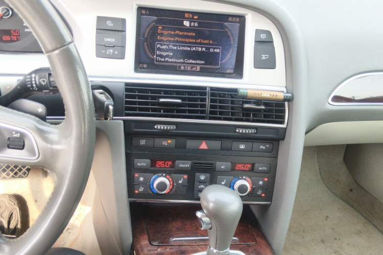 Used Audi A6L 2011 2.8 FSI Luxury Model
