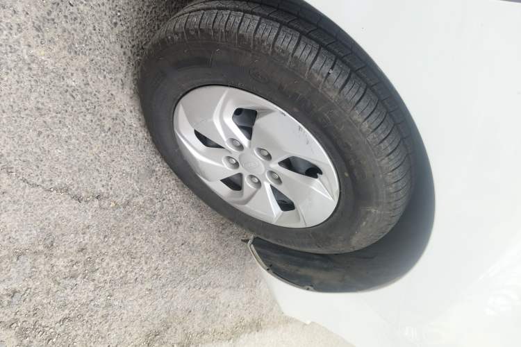 Used JAC Refine M4 2016 2.0L Manual Comfort Edition
