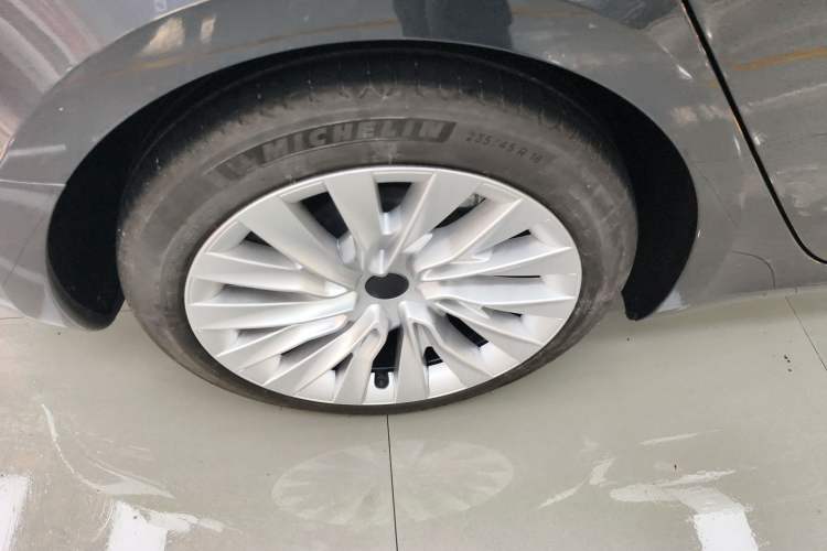Used Tesla Model 3 2023 Rear-Wheel-Drive Version