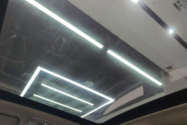 Used Geely Auto Emgrand GS 2018 Sport Edition 1.8L Automatic LingShang Model Headliner