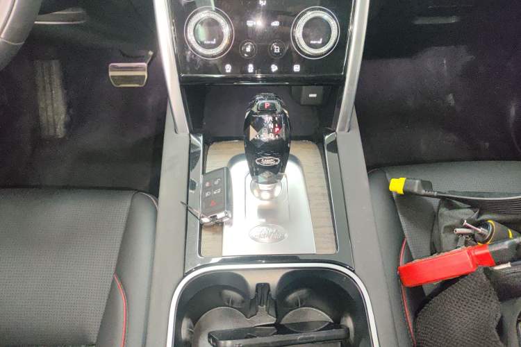 Used Land Rover Discovery Sport New Energy 2022 Facelifted P300e Plug-in Hybrid Electric Version
