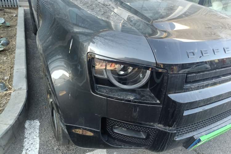 Used Land Rover Defender 2023 130 3.0T P400 X
