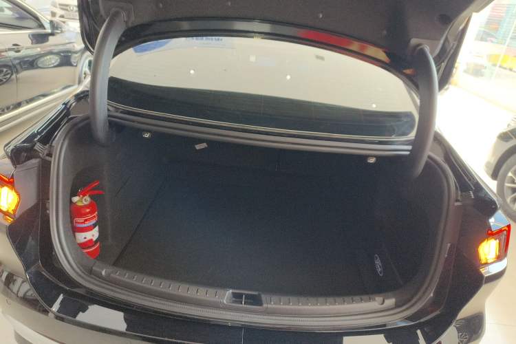 Used Ford Mondeo 2023 EcoBoost 245 Ultimate Model
