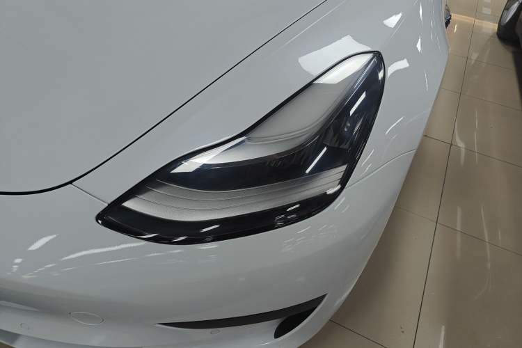 Used Tesla Model 3 2020 Revised Version Standard Range Rear-Wheel Drive – Upgraded Edition Left Front Headlight