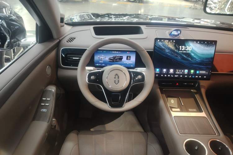 Used Hima AITO M7 2026 Model Range-Extending Ultra All-Wheel Drive 5-Seater Version
