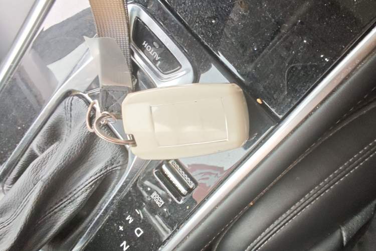 Used CHANGAN CS75 2020 280T Automatic Ya Zhi Model China VI Standard
