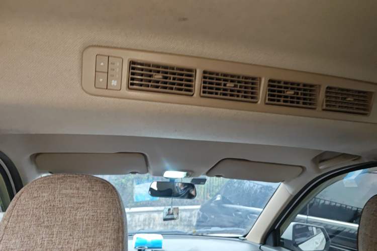 Used Wuling Hongguang 2019 1.5L S Standard Version China VI LAR Headliner