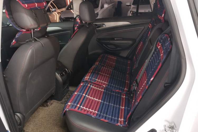 Used CHANGAN CS75 2017 Shangkui Edition 1.5T Automatic Fengxiang Model
