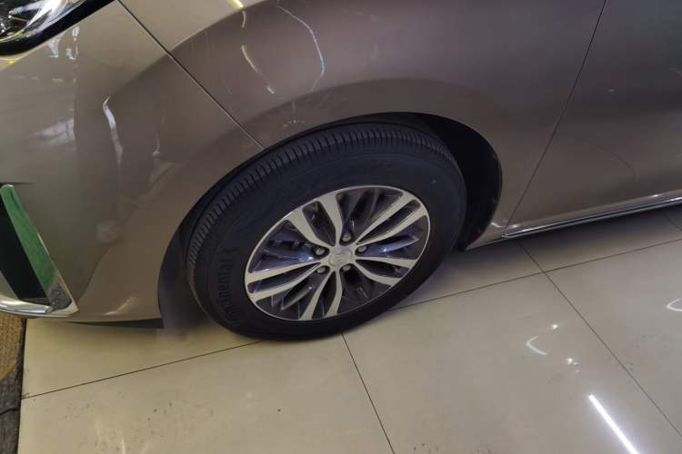 Used Buick GL8 2023 ES Lu Zun Comfort Model Exterior 4