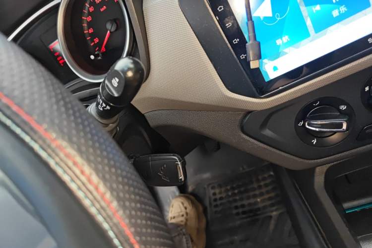 Used Wuling Hongguang 2019 1.5L S Standard Version China VI LAR Vehicle Key