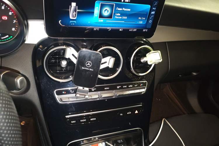 Used Mercedes-Benz C-Class 2019 C 260 Sport Edition Audio And AC Panel