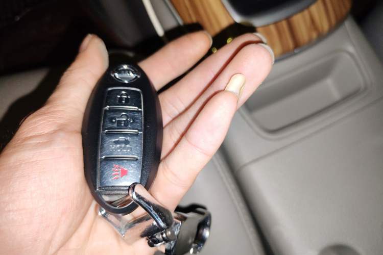 Used Nissan Sylphy 2014 1.6XV CVT Deluxe Edition Vehicle Key