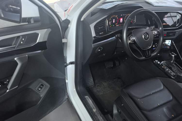 Used Volkswagen Tayron 2022 330TSI Two-Wheel Drive Luxury Smart Connectivity Version
