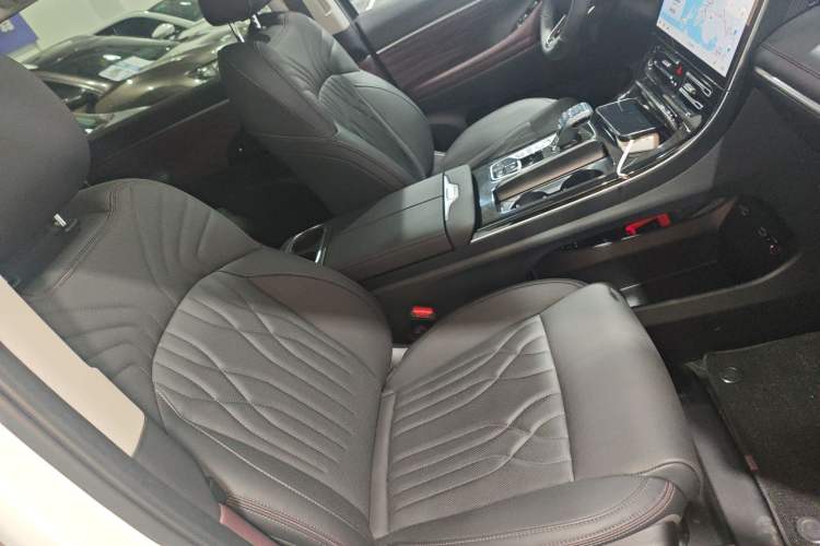 Used GAC Trumpchi M8 2024 Master Series 400T Prestige Edition Right Front Seat