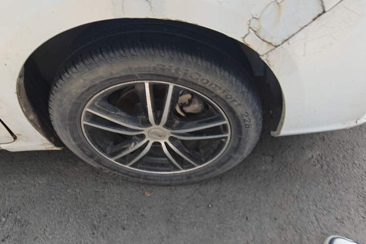 Used BYD Surui 2015 1.5L Manual Luxury Model
