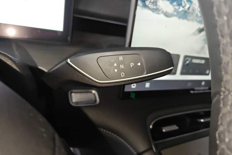 Used Chery Tiggo 8 PLUS 2025 290TGDI DCT Luxury 5-Seater
