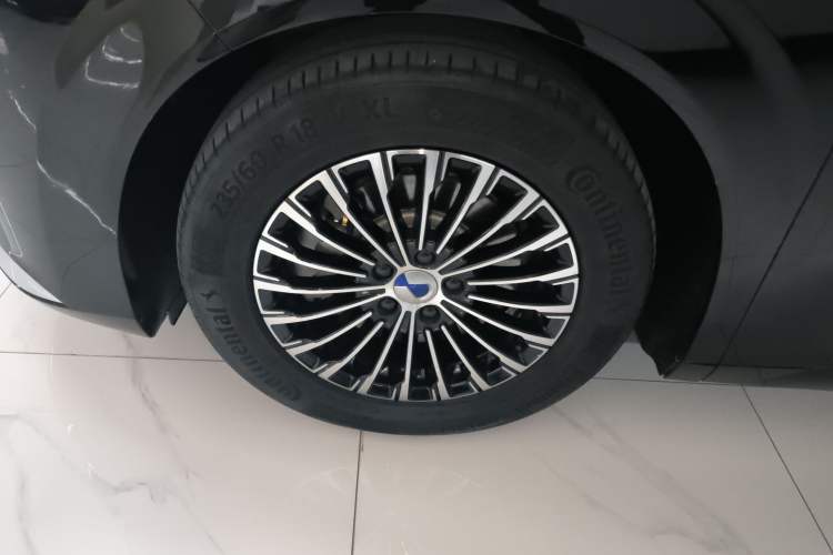 Used Denza D9 2024 DM-i 980 Four-Wheel Drive Prestige Model
