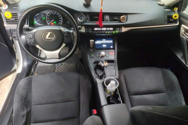Used Lexus CT 2017 CT200h Elite Edition Monotone China VI