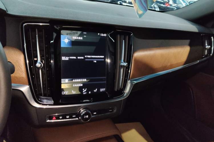 Used Volvo S90 2021 B5 Zhiyi Luxury Edition
