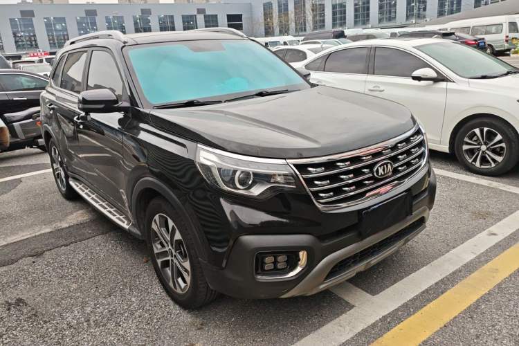 Used Kia Sportage R 2018 2.0L Automatic Smart Luxury Version China V Standard Front Right 45 Deg