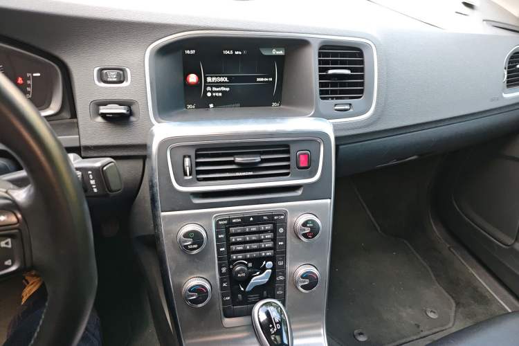 Used Volvo S60 2017 S60L T3 Smart Upgrade Edition
